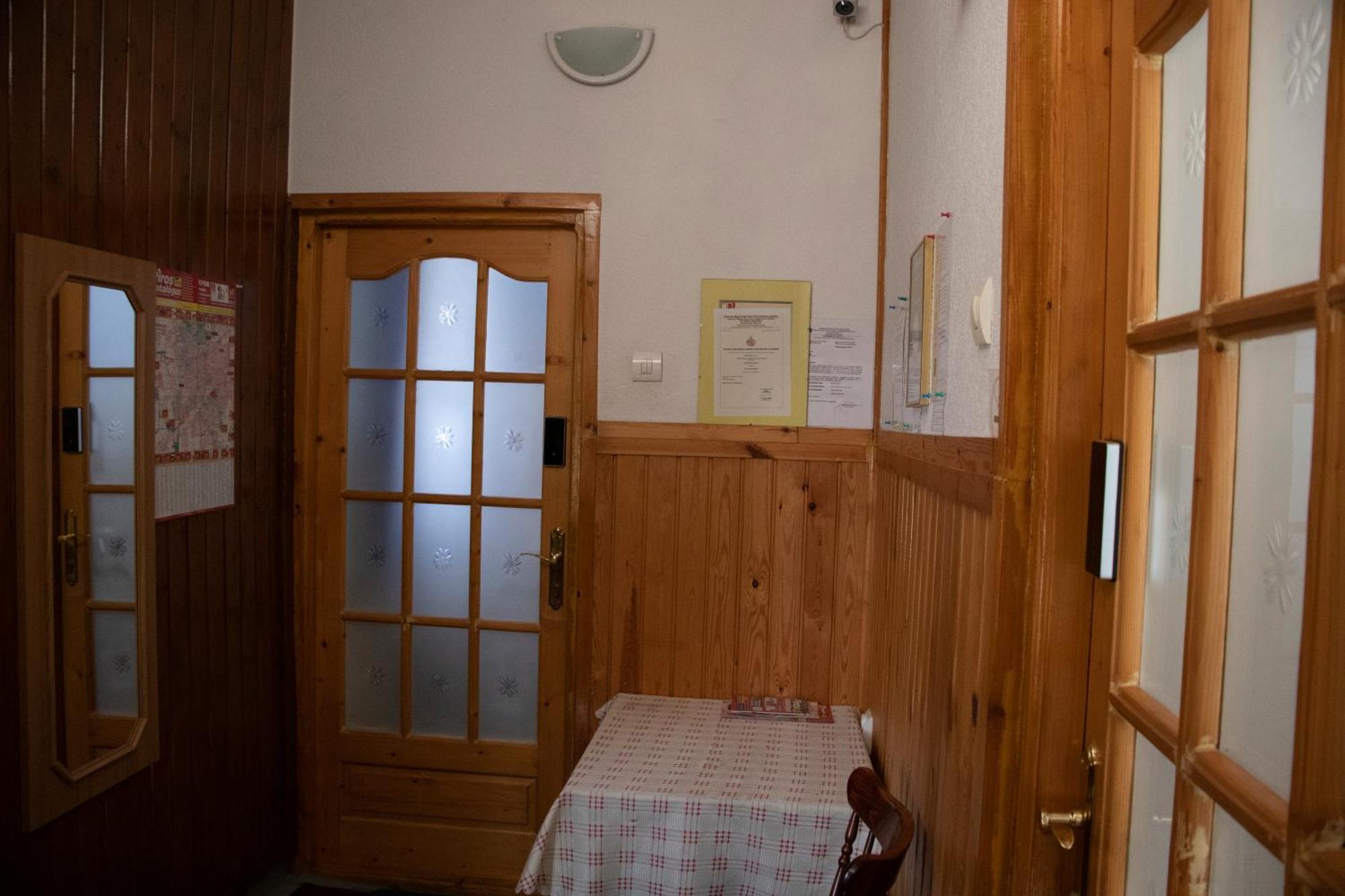 Civis Debrecen Hostel Экстерьер фото