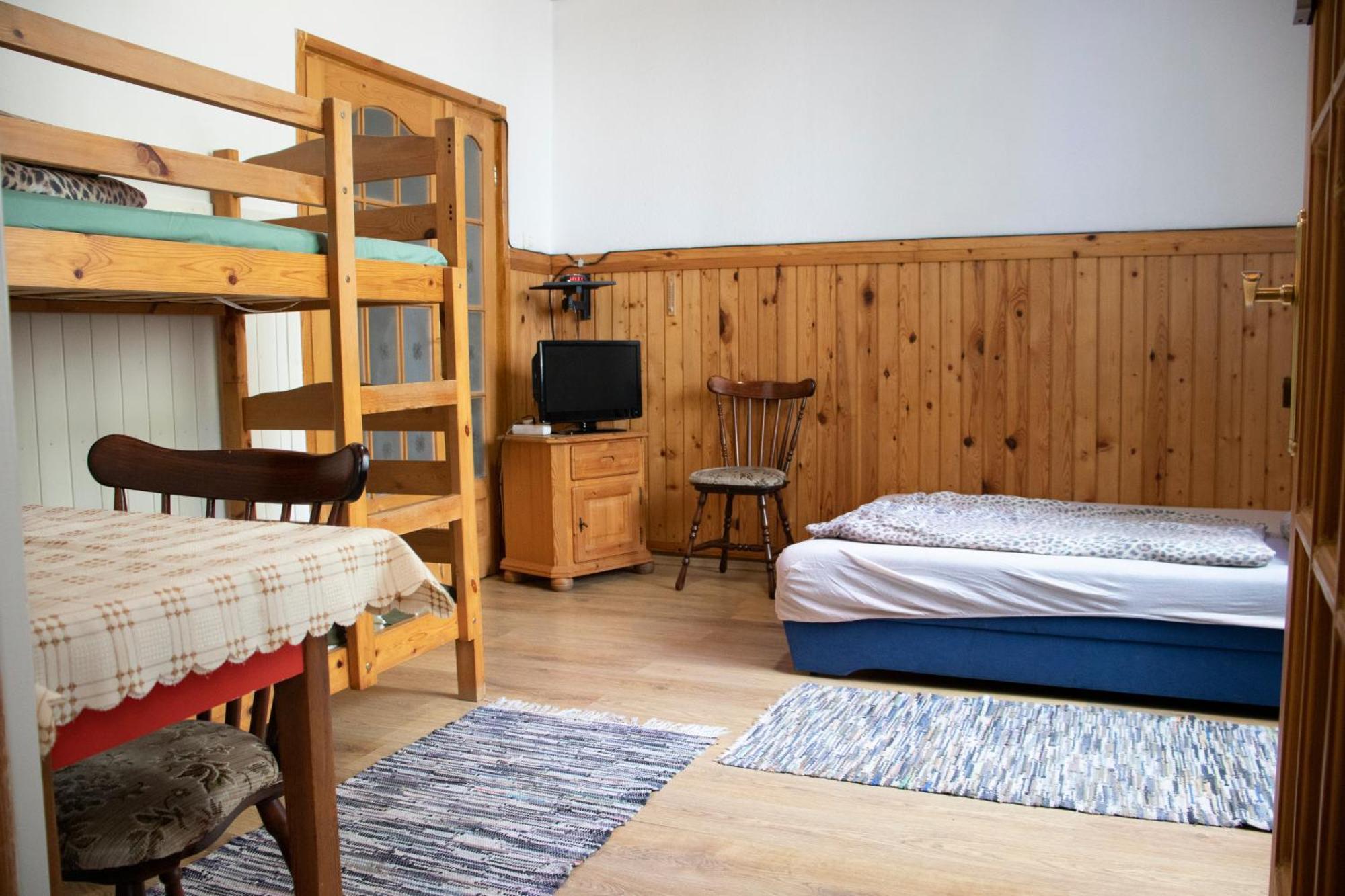 Civis Debrecen Hostel Экстерьер фото