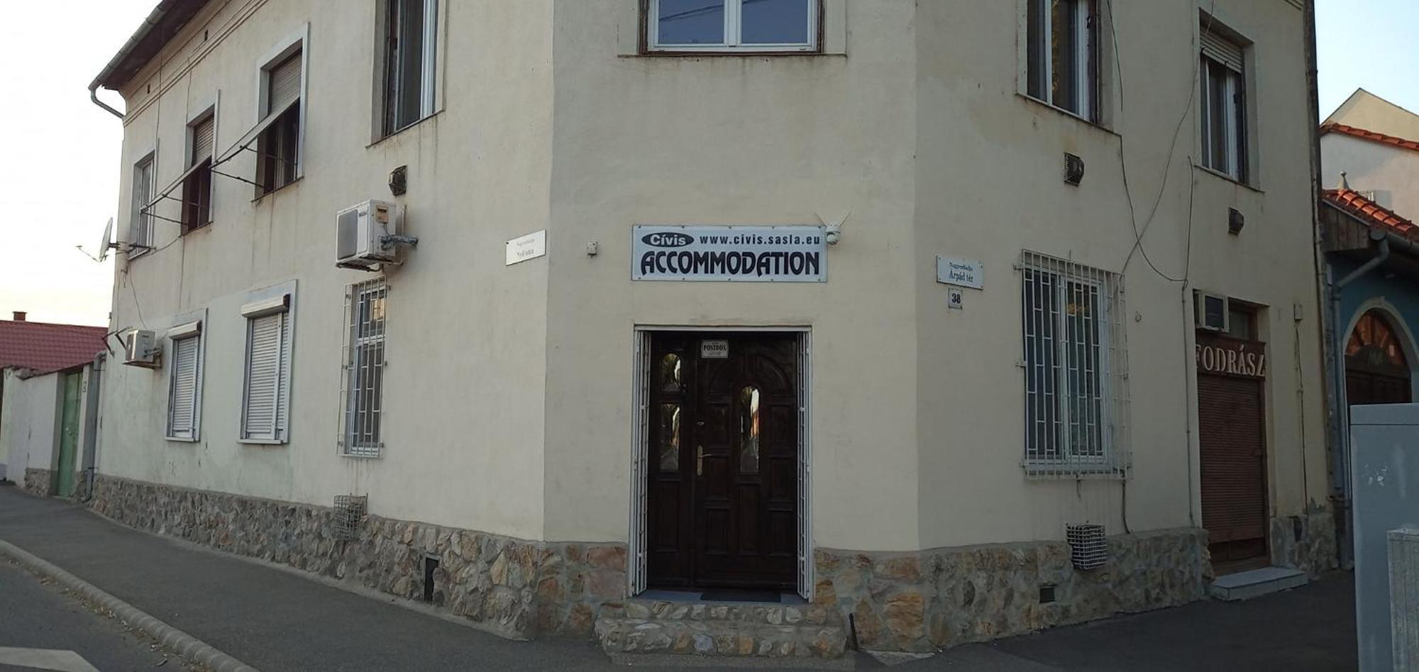 Civis Debrecen Hostel Экстерьер фото